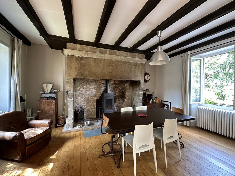 � vendre  Maison La Chapelle-aux-Saints (19120)