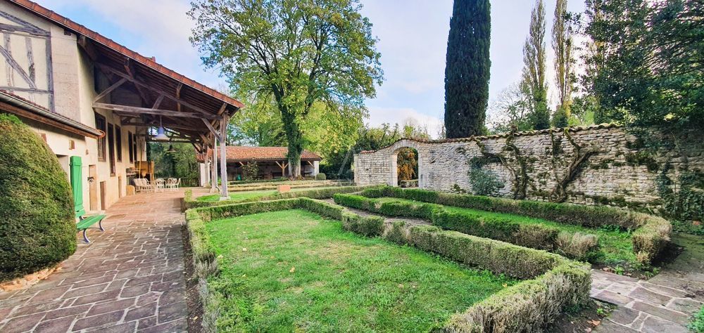 � vendre  Villa Sommevoire (52220)