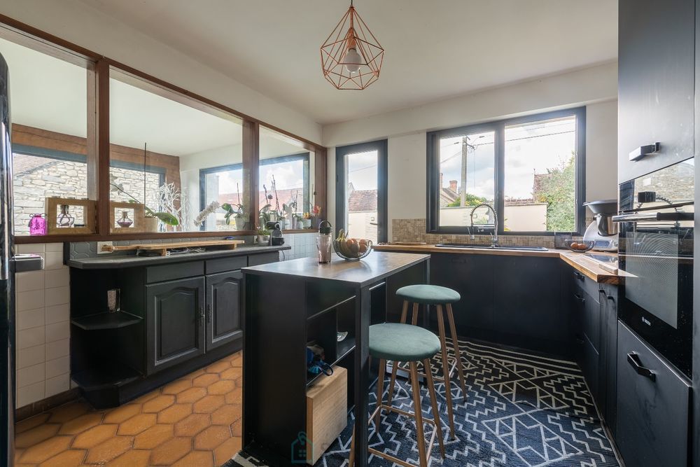 � vendre  Villa Fontainebleau (77300)