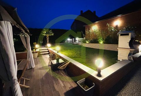   Maison Maison - 8 pi�ce(s) - 217 m�