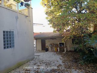  Immeuble � vendre 15 + pi�ces 420 m�