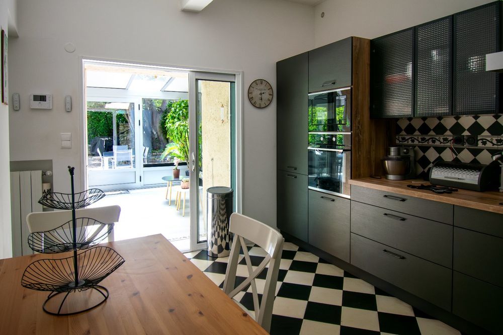 � vendre  Villa P�zenas (34120)