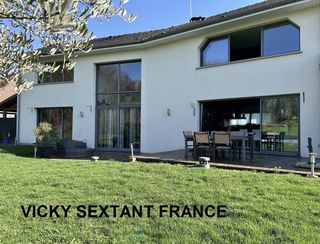  Maison � vendre 6 pi�ces 213 m�