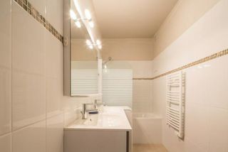  Appartement � louer 5 pi�ces  Arcachon