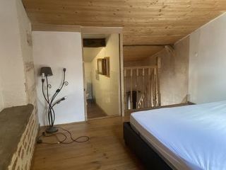  Maison � louer 2 pi�ces  Guitres