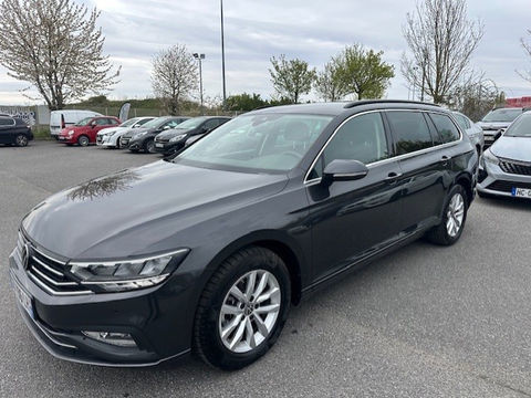 Volkswagen Passat 1.5 TSI 150CH BUSINESS DSG7 2022 occasion Br&eacute;tigny-sur-Orge 91220