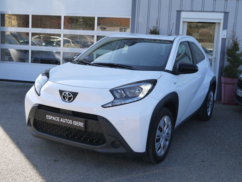 Toyota Aygo 1.0 VVT-I 72CH DYNAMIC / DISTRIBUTION A CHAINE 2023 occasion La C&ocirc;te-Saint-Andr&eacute; 38260