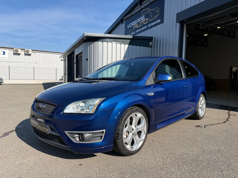 Ford Focus 2.5T 225CH ST 3P/ DISTRIBUTION / EMBRAYAGE / 4 PNEUS / FREIN 2006 occasion Voreppe 38340