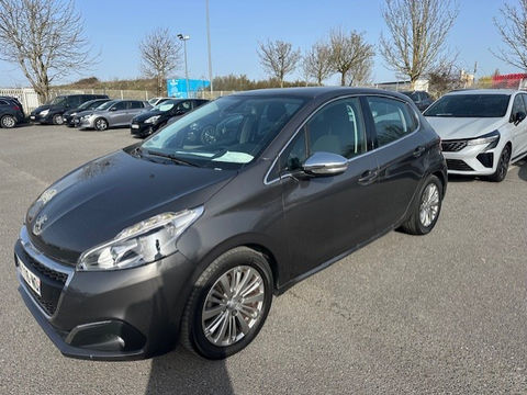 Peugeot 208 1.2 ESSENCE 82CH ALLURE 5P 2018 occasion Br&eacute;tigny-sur-Orge 91220