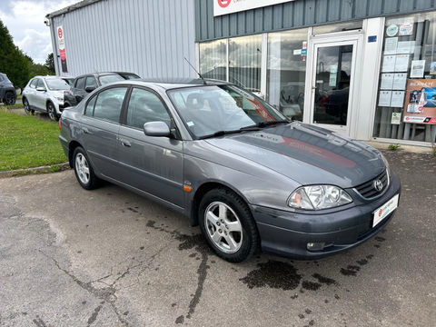 Toyota Avensis 110 D-4D LUNA 4P 2003 occasion Barenton 50720