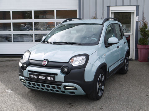 Fiat Panda 1.0 70CH CITY CROSS HYBDRID LAUNCH EDITION / DISTRIBUTION A 2020 occasion La C&ocirc;te-Saint-Andr&eacute; 38260