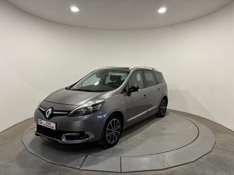Renault Grand Sc&eacute;nic II 1.6 dCi 130ch energy Bose eco&sup2; 7 places 2013 occasion LIMAY 78520