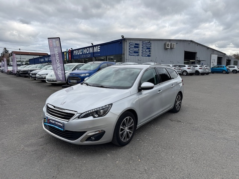 Peugeot 308 SW 1.2 PURETECH 130CH S&S ALLURE DISTRIBUTION OK 2017 occasion Puymoyen 16400