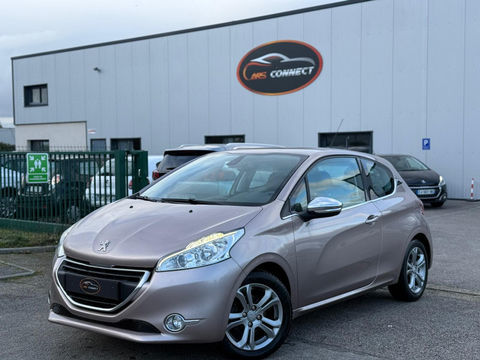 Peugeot 208 1.2 VTI ALLURE 3P 2014 occasion GISORS 27140
