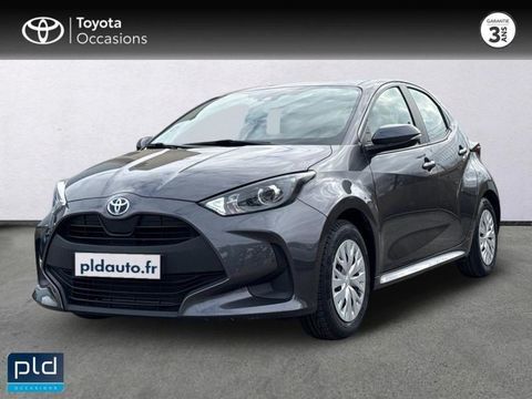 Toyota Yaris 116h Dynamic 5p MY22 2023 occasion Salon-de-Provence 13300