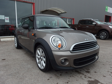 Mini Cooper ONE D 90CH 2012 occasion Savi&egrave;res 10600