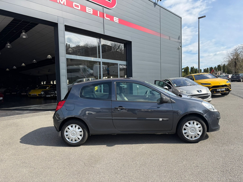 Renault Clio III 1.5 DCI EXPRESSION 1 ERE MAIN 2006 occasion RODEZ 12000