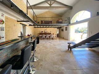  Maison � vendre 5 pi�ces 196 m�