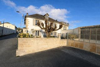  Immeuble � vendre 11 pi�ces 300 m�