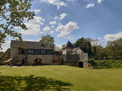   Maison avec gite et piscine Propri�t�/ch�teau - 13 pi�ce(s) - 280 m�