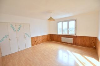  Maison � vendre 9 pi�ces 87 m�