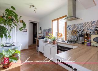  Maison � vendre 9 pi�ces 221 m�