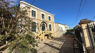  Maison � vendre 8 pi�ces 240 m�