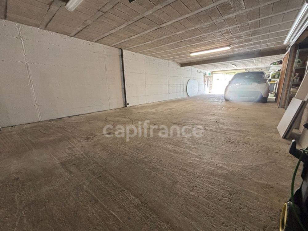 � vendre  Villa Nice (06100)