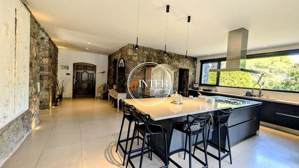 � vendre  Villa Puget-sur-Argens (83480)