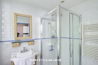  Immeuble � vendre 82 m�