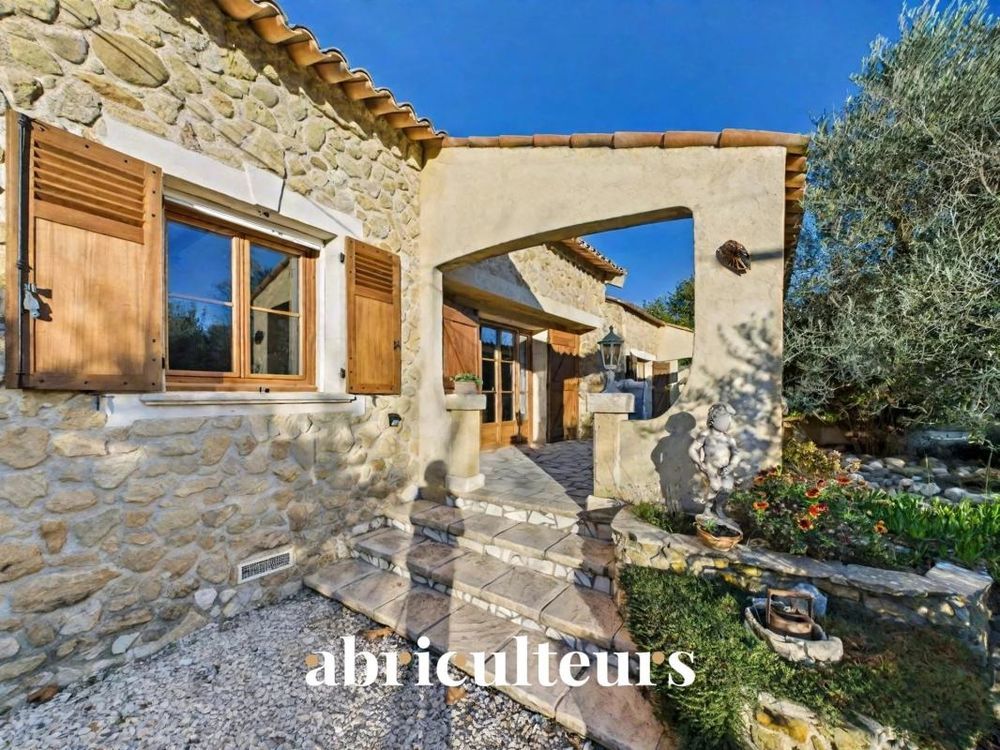 � vendre  Maison Lauris (84360)