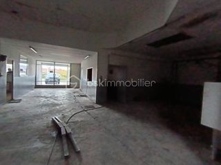  Immeuble � vendre 10 pi�ces 550 m�