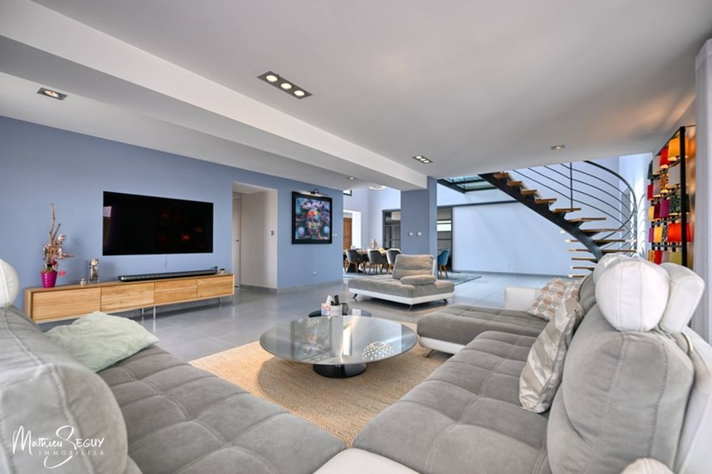 � vendre  Propri�t�/ch�teau Thurins (69510)