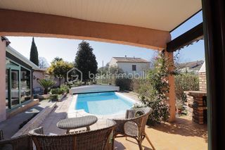  Villa � vendre 6 pi�ces 182 m�