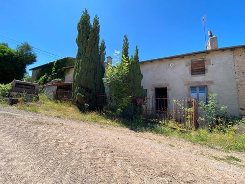   SAINT MARTIN D'ESTREAUX MAISON en PIERRE - 5 pi�ces - A r�nover Maison - 5 pi�ce(s) - 139 m�