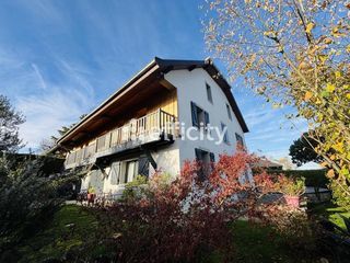  Maison � vendre 9 pi�ces 228 m�