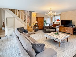  Maison � vendre 8 pi�ces 650 m�