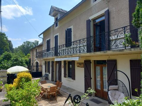   Maison � vendre 9 pi�ces VILLENEUVE (12) Maison - 9 pi�ce(s) - 220 m�