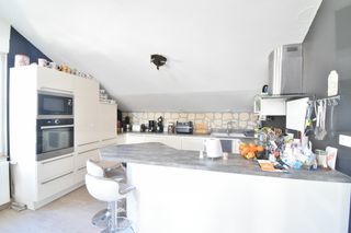  Immeuble � vendre 4 pi�ces 127 m�