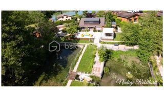  Propri�t�/ch�teau � vendre 9 pi�ces 200 m�