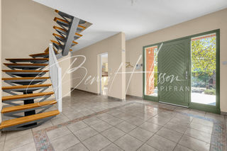  Maison � vendre 6 pi�ces 225 m�