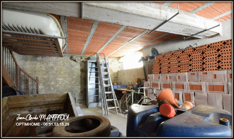   A vendre Maison d'environ 71 m2 � r�nover avec jardin s�par� Maison - 2 pi�ce(s) - 71 m�