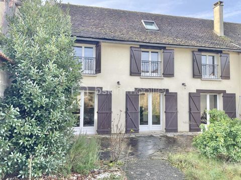   Maison du milieu du 18�me si�cle compos�e de 5 chambres, son terrain sans vis-�-vis et son garage ! Maison - 7 pi�ce(s) - 149 m�