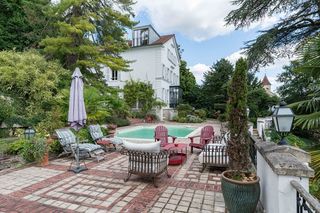  Propri�t�/ch�teau � vendre 11 pi�ces 276 m�