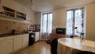  Immeuble � vendre 8 pi�ces 750 m�