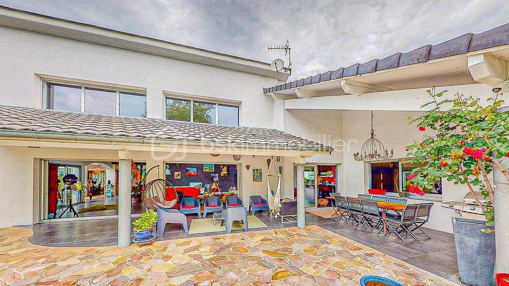 � vendre  Propri�t�/ch�teau Saint-Martin-de-Seignanx (40390)