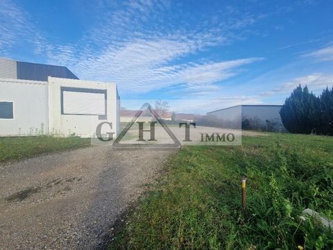 &Agrave; LOUER � TERRAIN DE 1 700 M&sup2; &Agrave; MEAUX � ZONE INDUSTRIELLE 2999 77100 Meaux