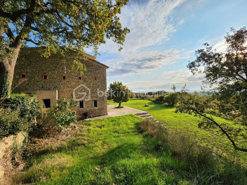 � vendre  Propri�t�/ch�teau Cucuron (84160)