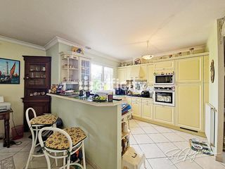  Maison � vendre 6 pi�ces 165 m�