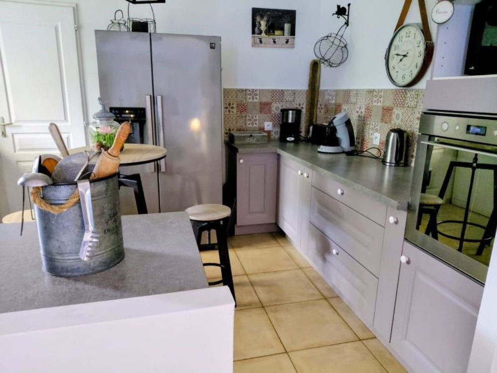 � vendre  Maison Cheval-Blanc (84460)